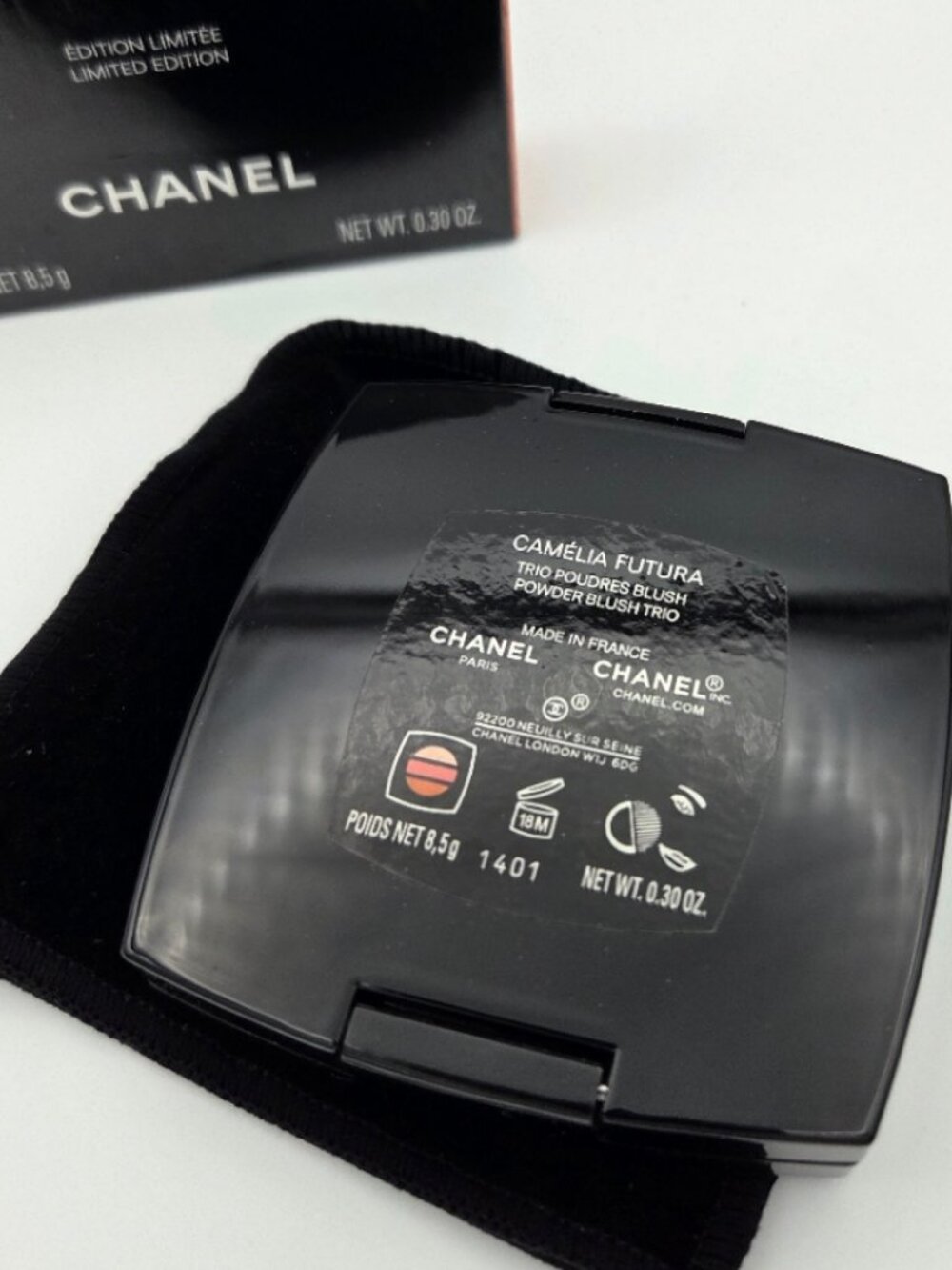 NIB CHANEL x CAMELIA FUTURA Powder Blust Trio - Limited Edition - 151.977 - Picture 8 of 9